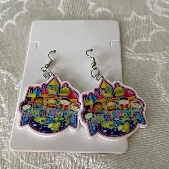 New On Card Small World Pierced Earrings - Picture 2 of 3